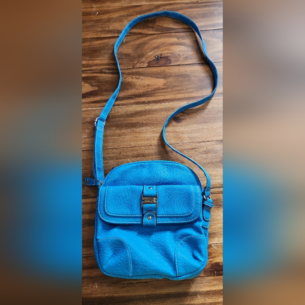 Rosetti blue faux leather cross body shoulder purse with  multiple pockets
